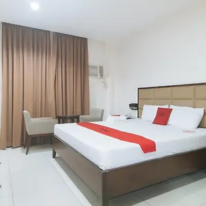 2* Hotel Reddoorz Near Foundation