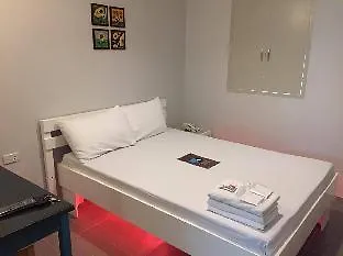 Dianne Gardens Hotel Angeles 3*,